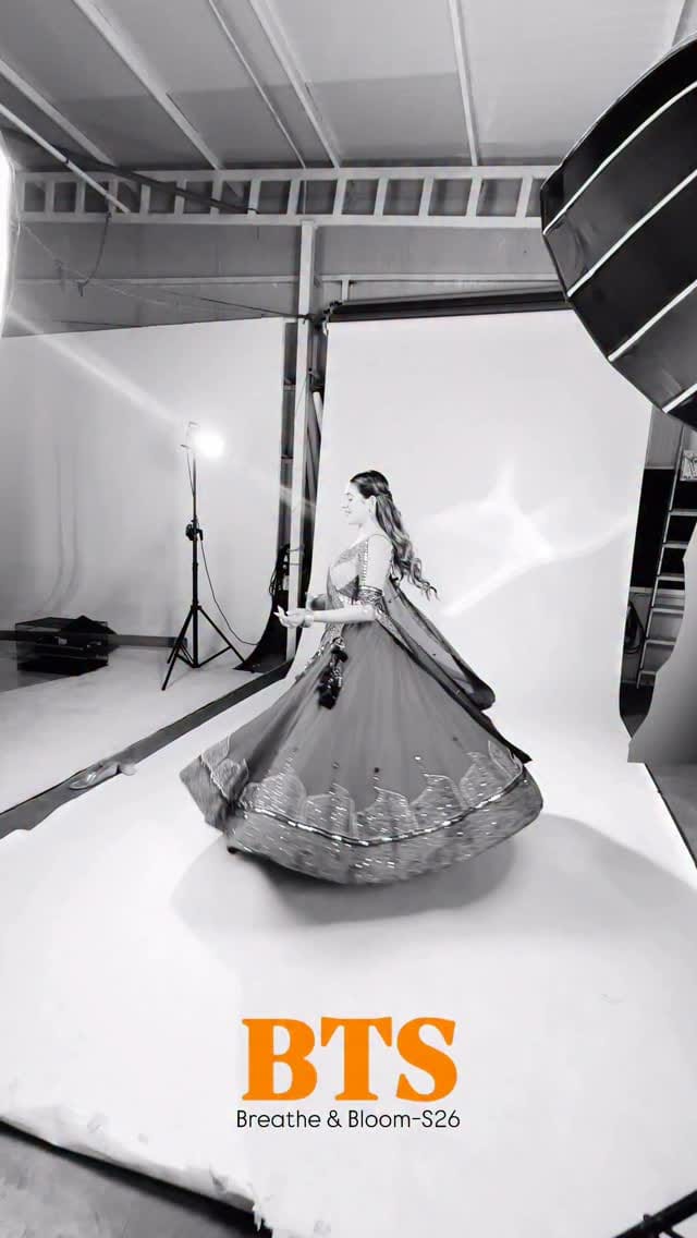 Post 7 by Vulcal | Custom Lehenga on Instagram (video)