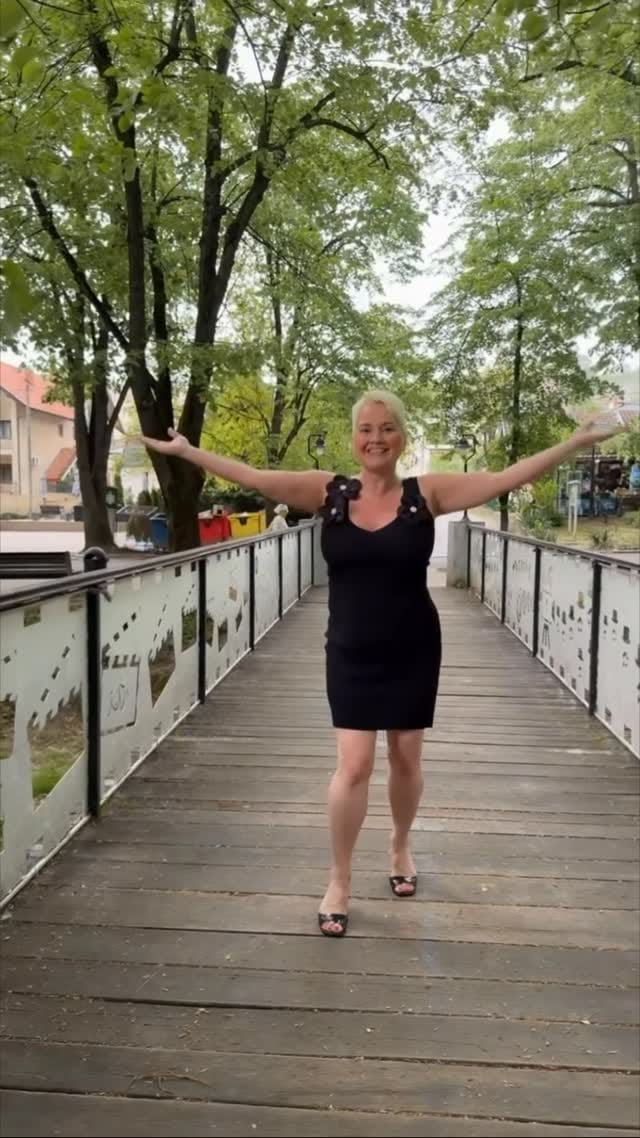 Post 5 by Maja Nikolic on Instagram (video)