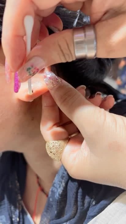 Post 10 by Kiranmakeovers🧿🧿 on Instagram (video)