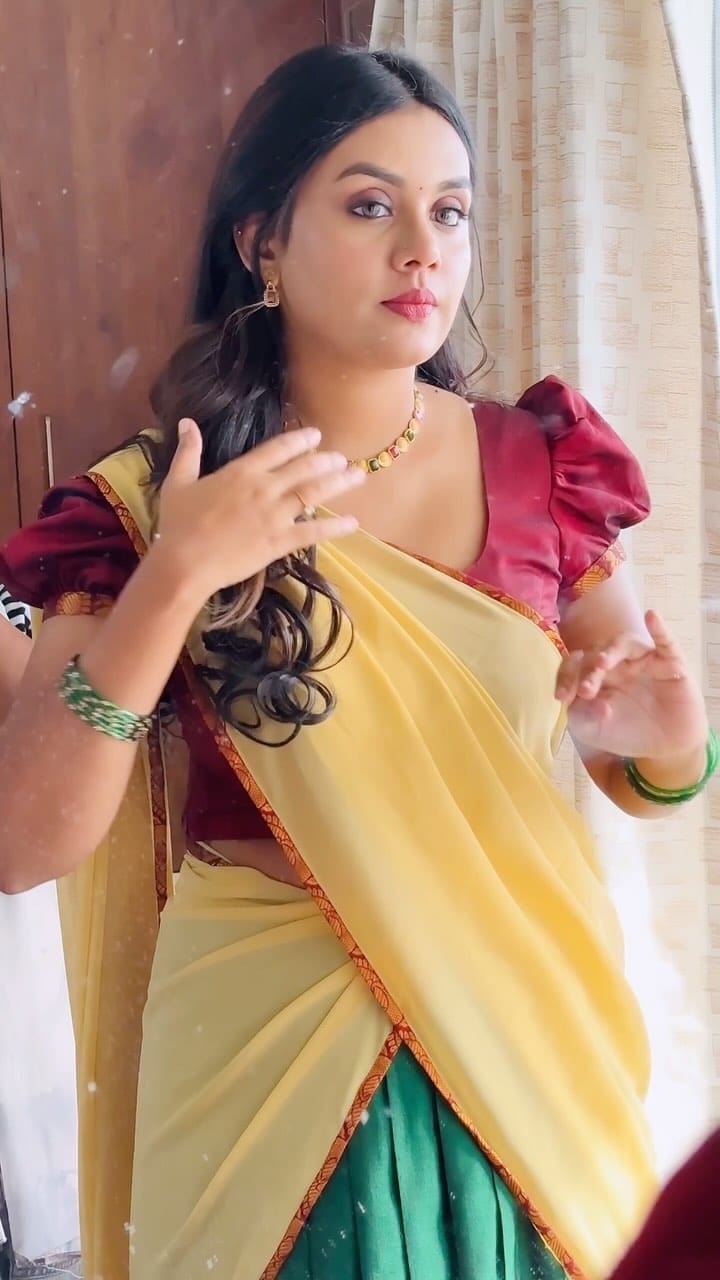 Post 10 by Makeup Artist Kerala | Sahla Razack on Instagram (video)