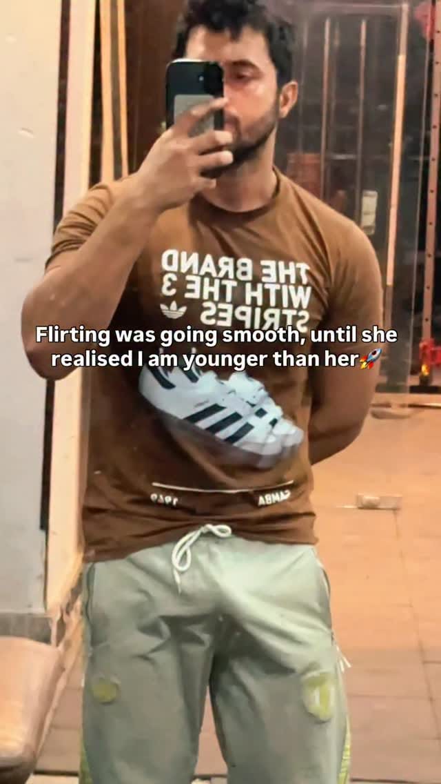 Post 6 by Fuzail Khan on Instagram (video)