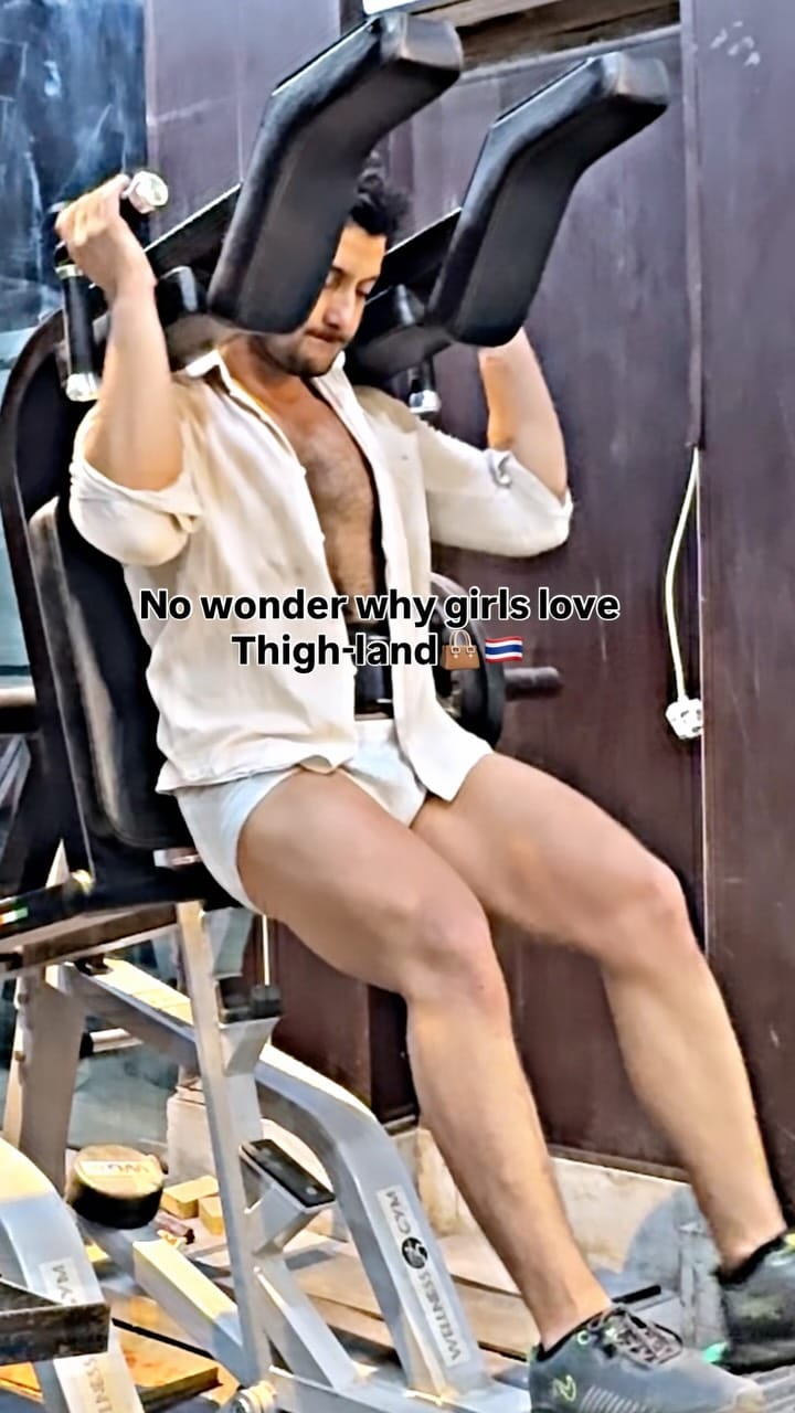 Post 5 by Fuzail Khan on Instagram (video)