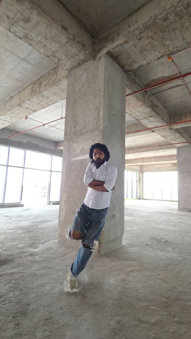 Post 2 by Akash Sarkar on Instagram (video)