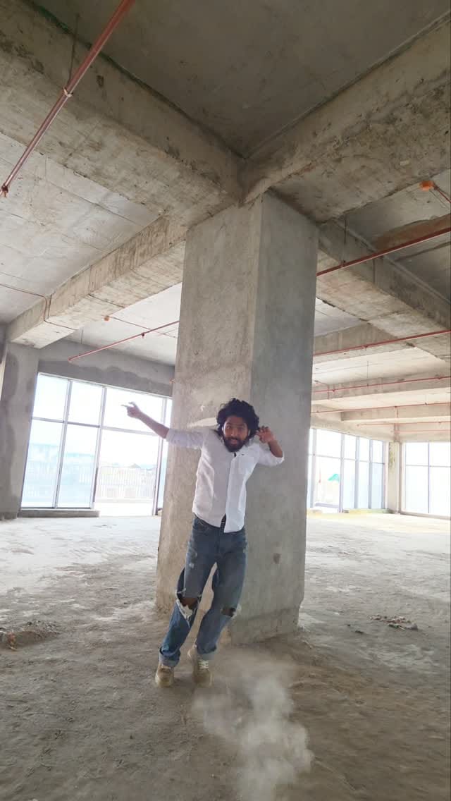 Post 7 by Akash Sarkar on Instagram (video)