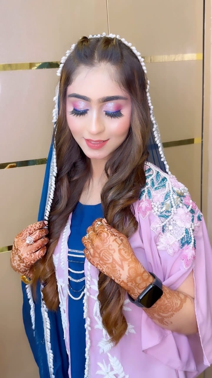 Post 5 by Beautyzone on Instagram (video)