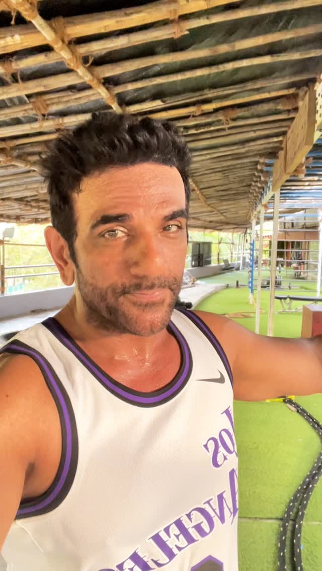 Post 3 by Arav Chowdharry on Instagram (video)