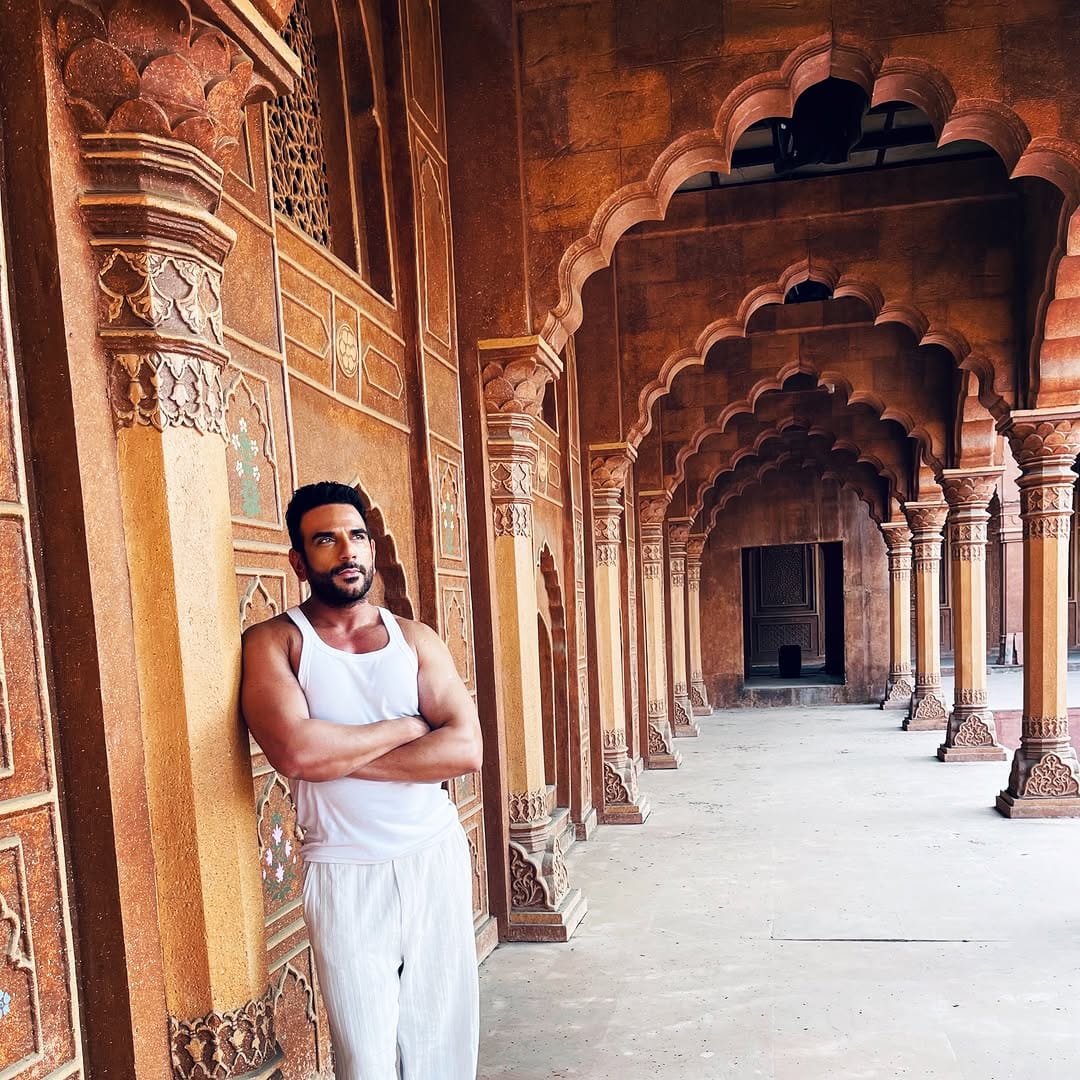Post 1 by Arav Chowdharry on Instagram (image)