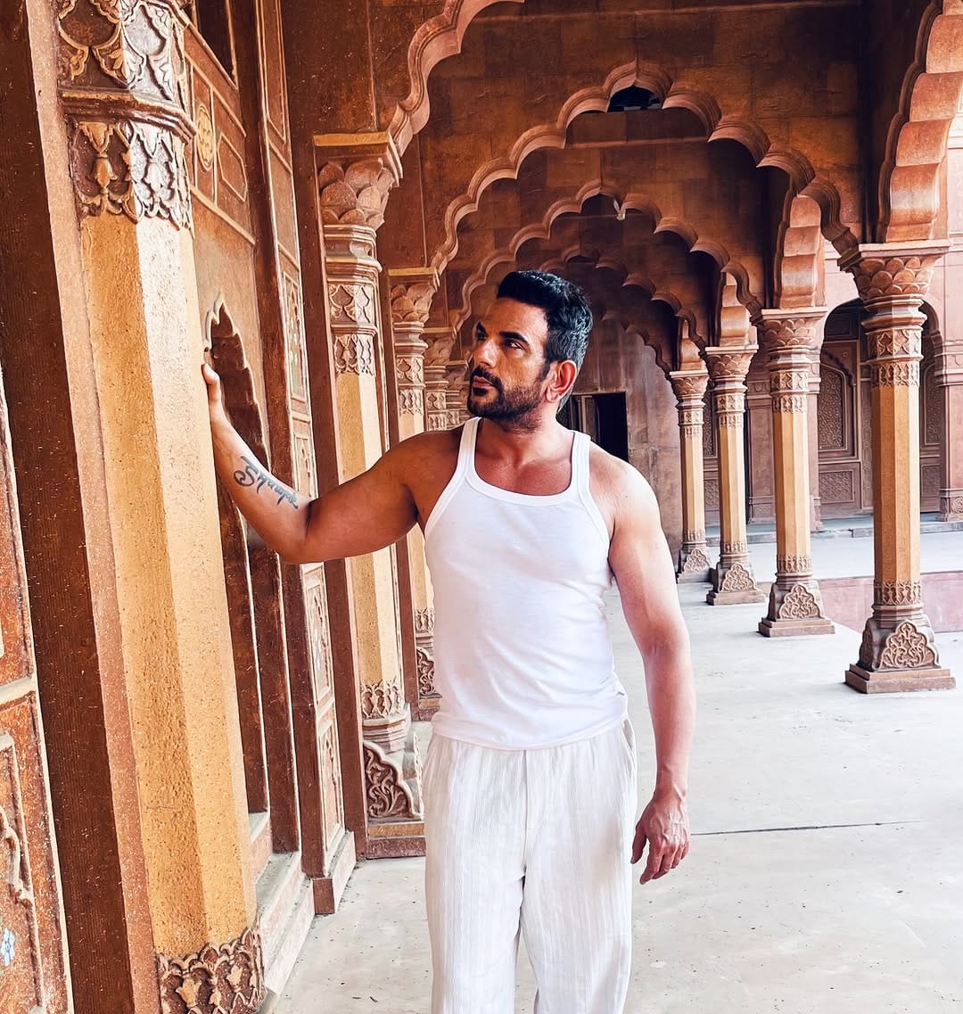 Post 9 by Arav Chowdharry on Instagram (image)