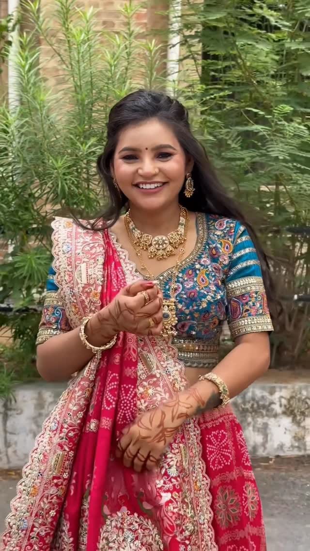 Post 4 by Nayna Thakor on Instagram (video)
