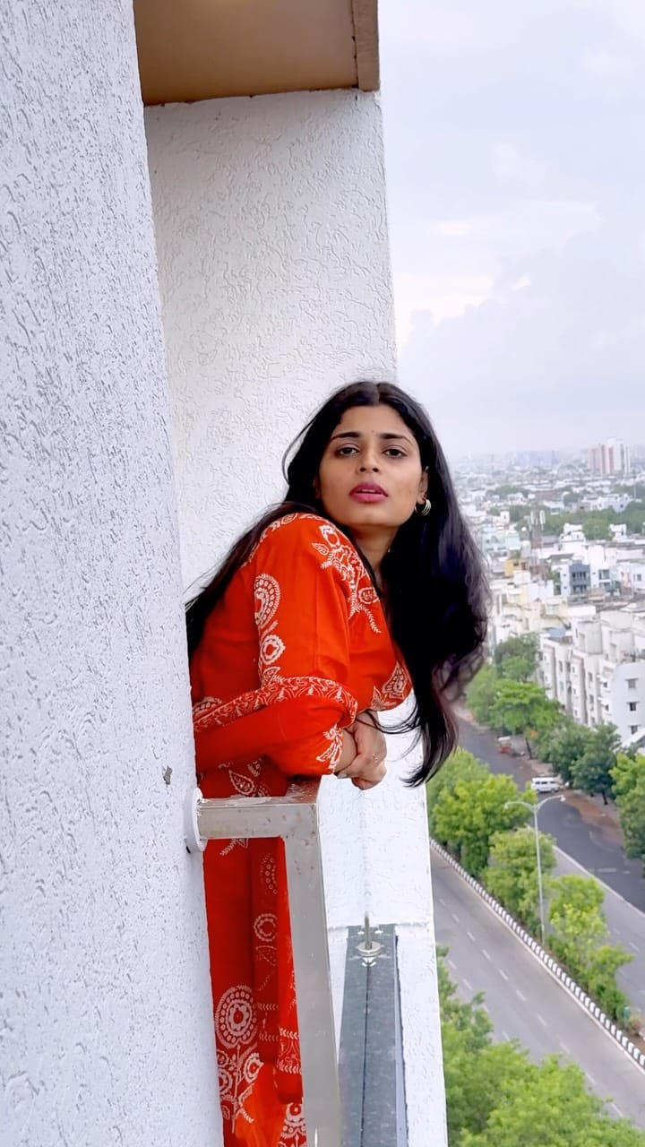 Post 6 by Anjali Kanwer Rajput on Instagram (video)