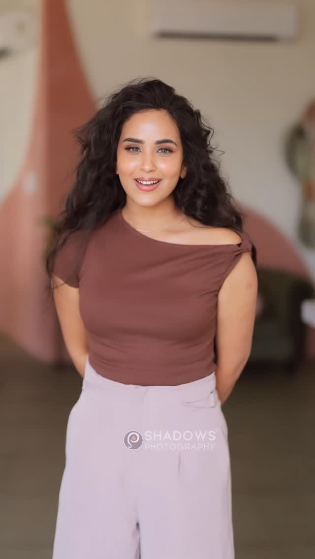 Post 6 by Lakshmi Velu on Instagram (video)