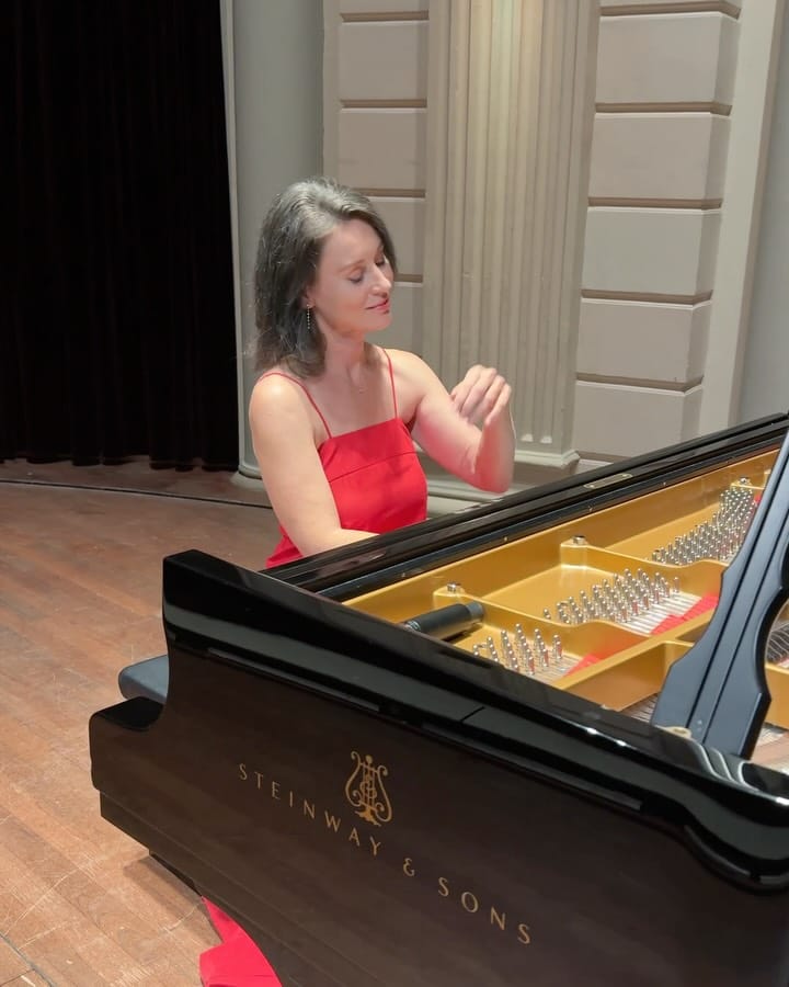 Post 3 by Irina Lankova • Concert Pianist on Instagram (carousel)