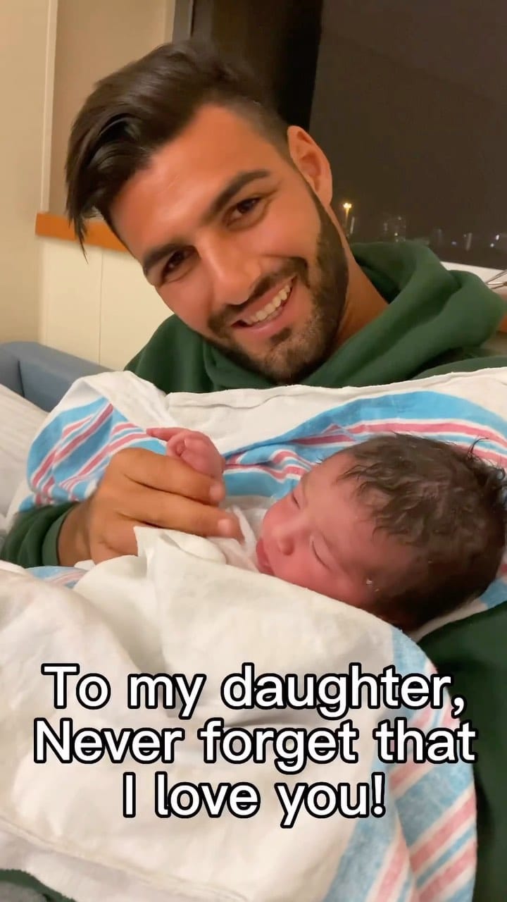 Post 7 by ♡ CLARISSA & FEDERICO ♡ on Instagram (video)