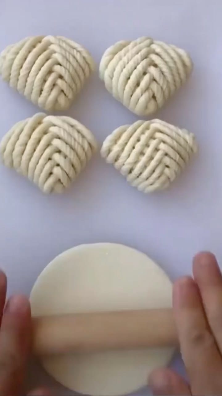 Post 1 by Cooking & Baking with love on Instagram (video)