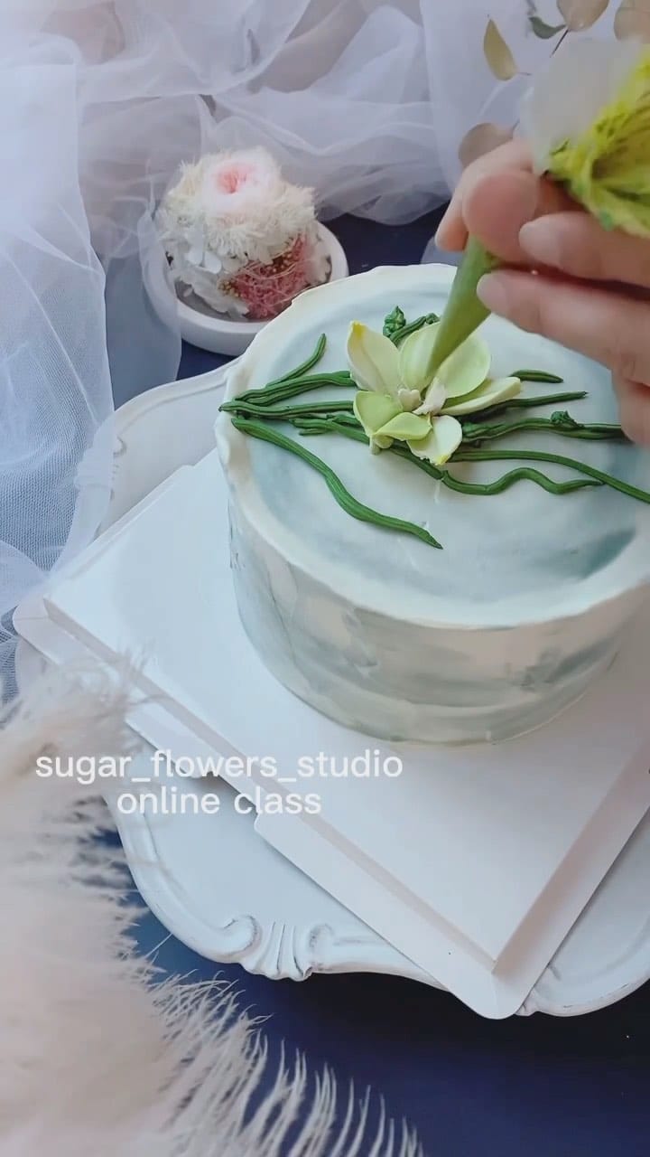 Post 9 by Cooking & Baking with love on Instagram (video)