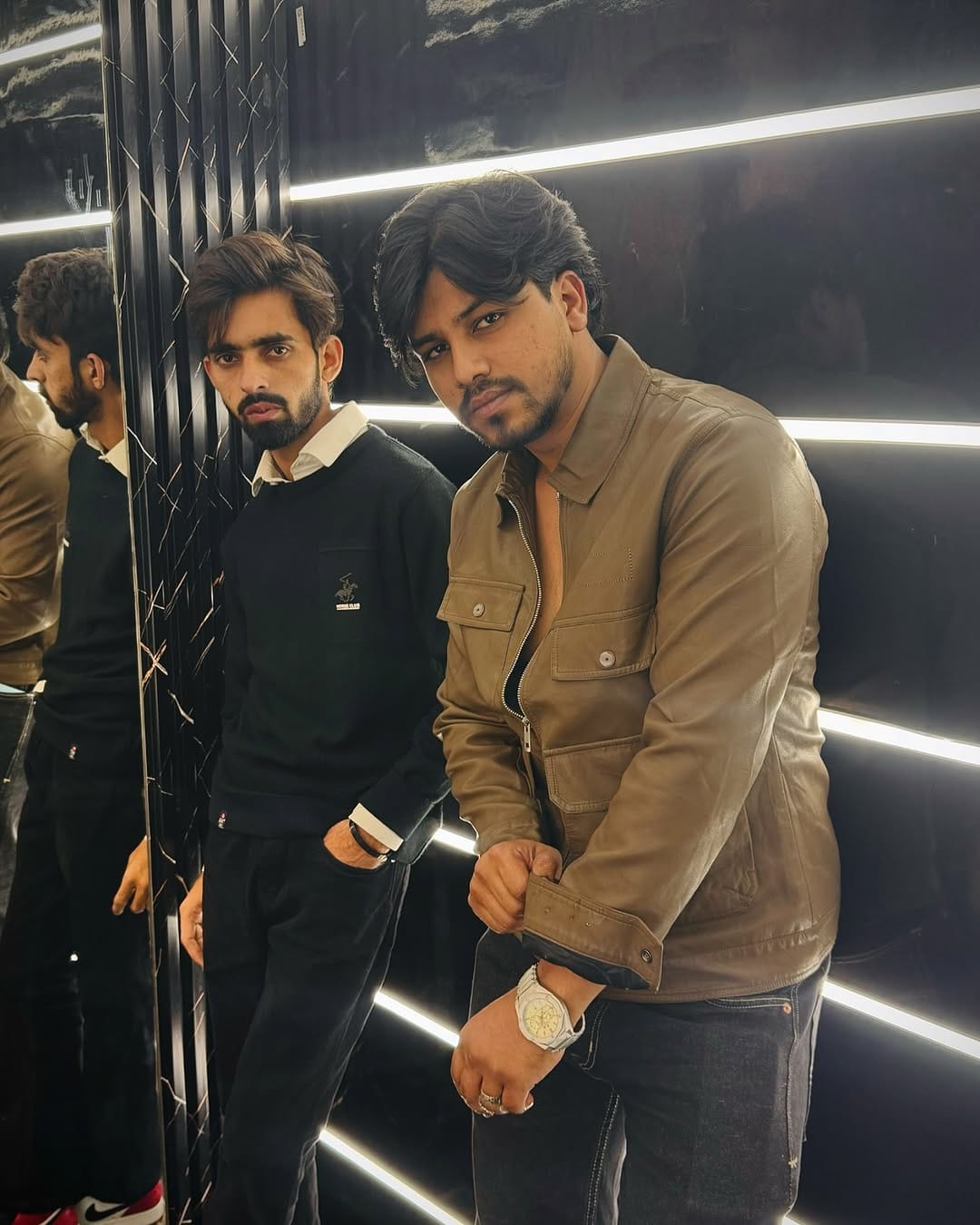 Post 5 by SHAKIR SAIFI on Instagram (carousel)