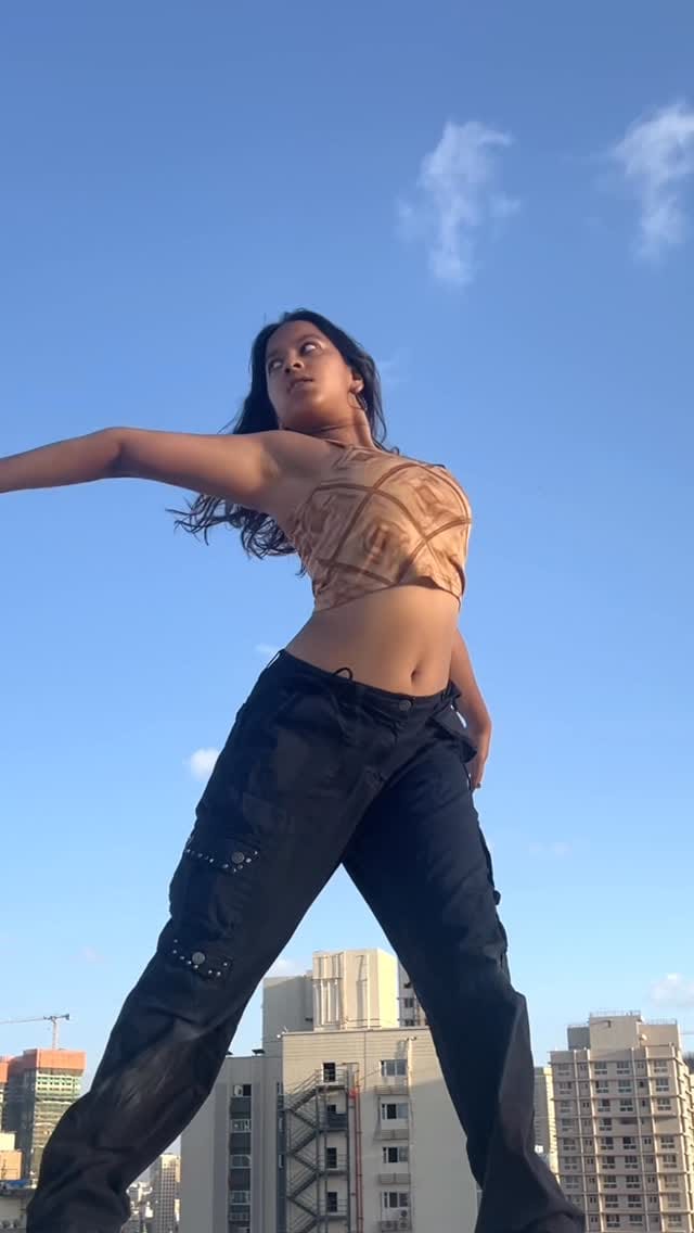 Post 6 by Meghna Jain on Instagram (video)