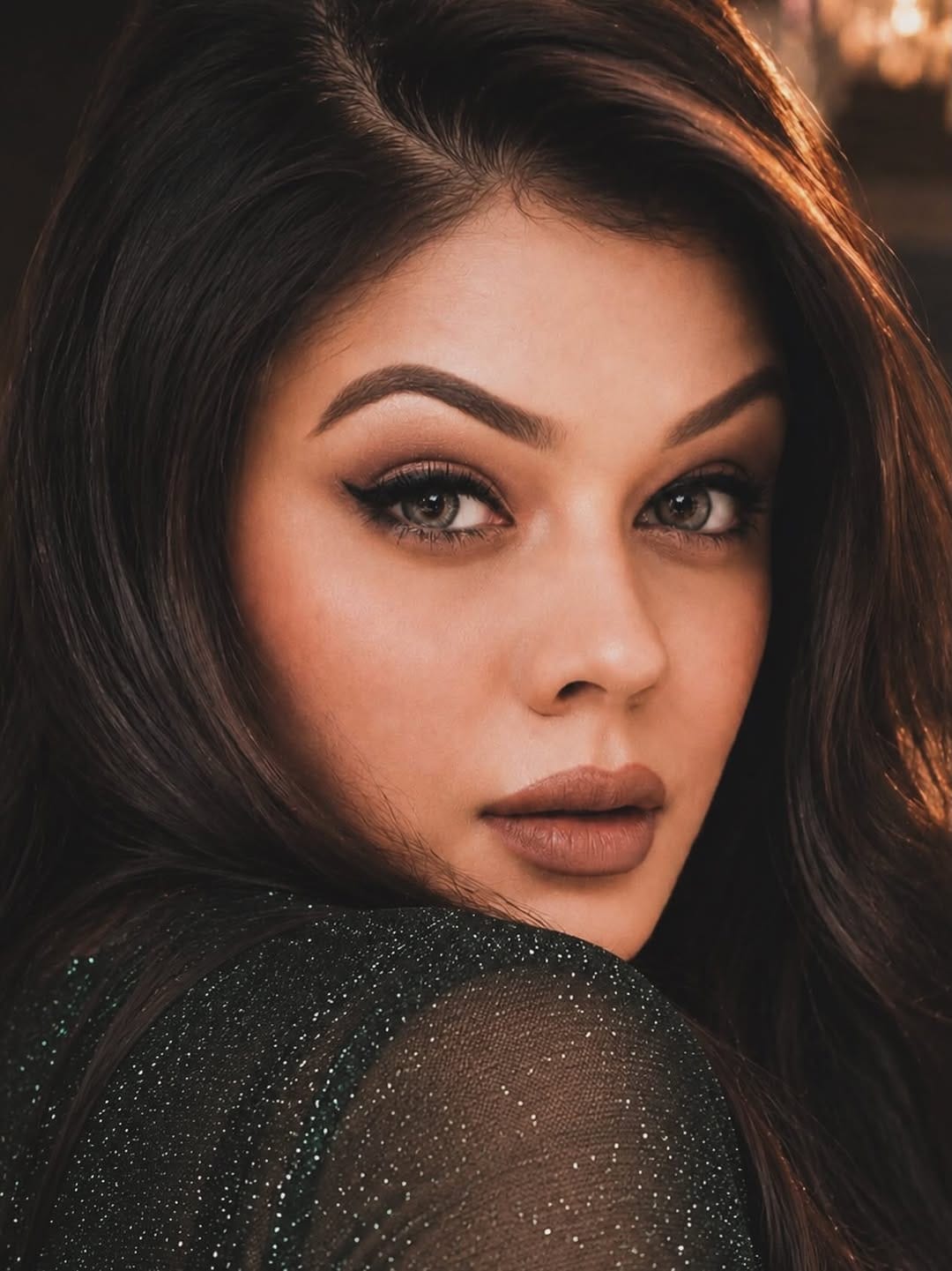 Post 1 by Sandhya Verma | CELEBRITY MAKEUP ARTIST on Instagram (image)
