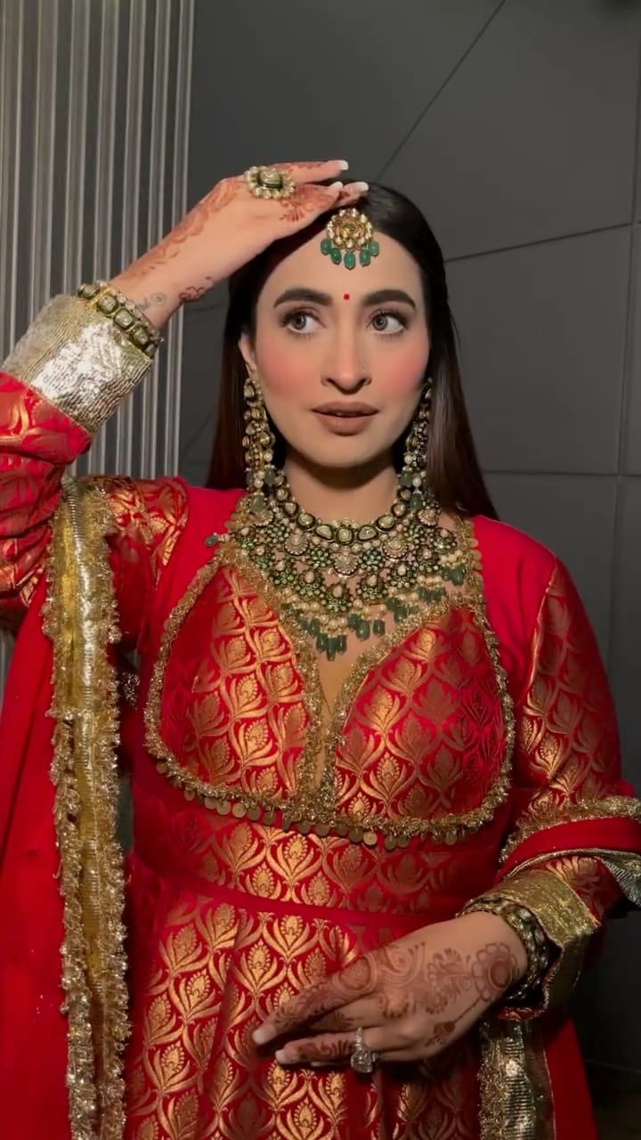 Post 8 by NIMRA MUA💄🧿 on Instagram (video)