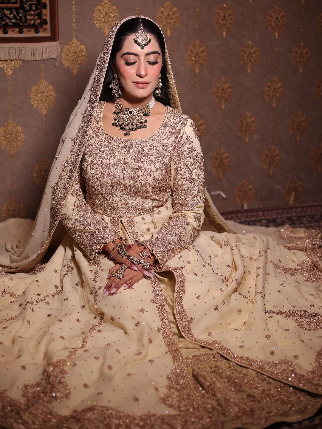 Post 3 by NIMRA MUA💄🧿 on Instagram (carousel)