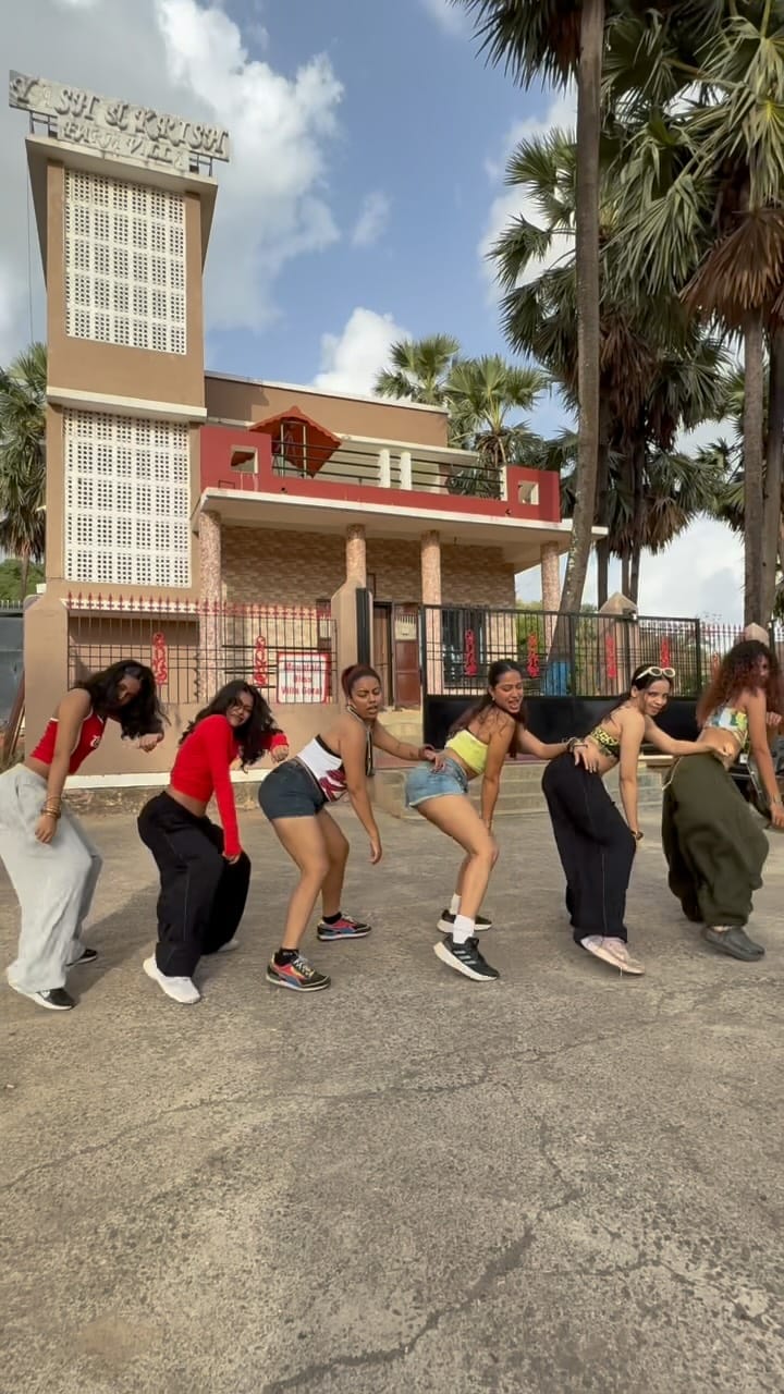 Post 3 by YO HIGHNESS 👑 on Instagram (video)