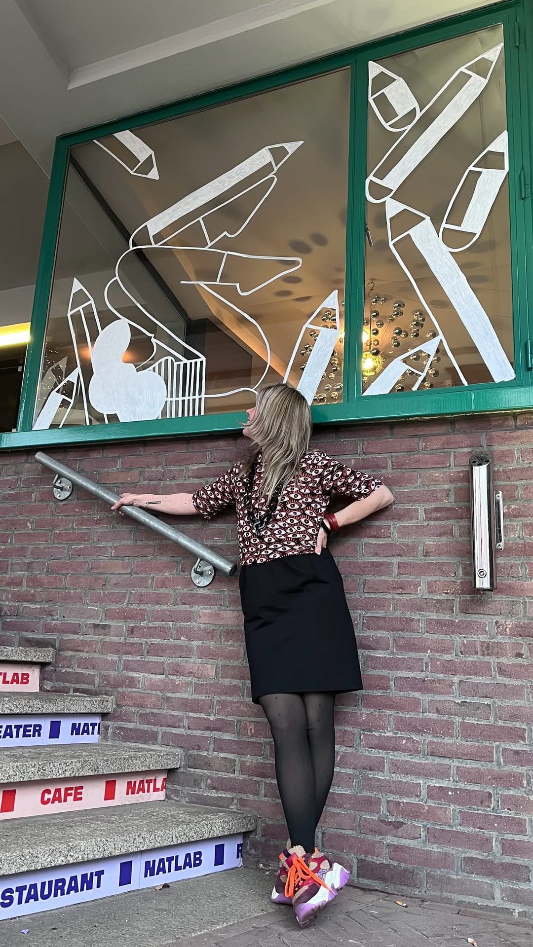 Post 1 by Lobke van Aar - illustrator on Instagram (video)