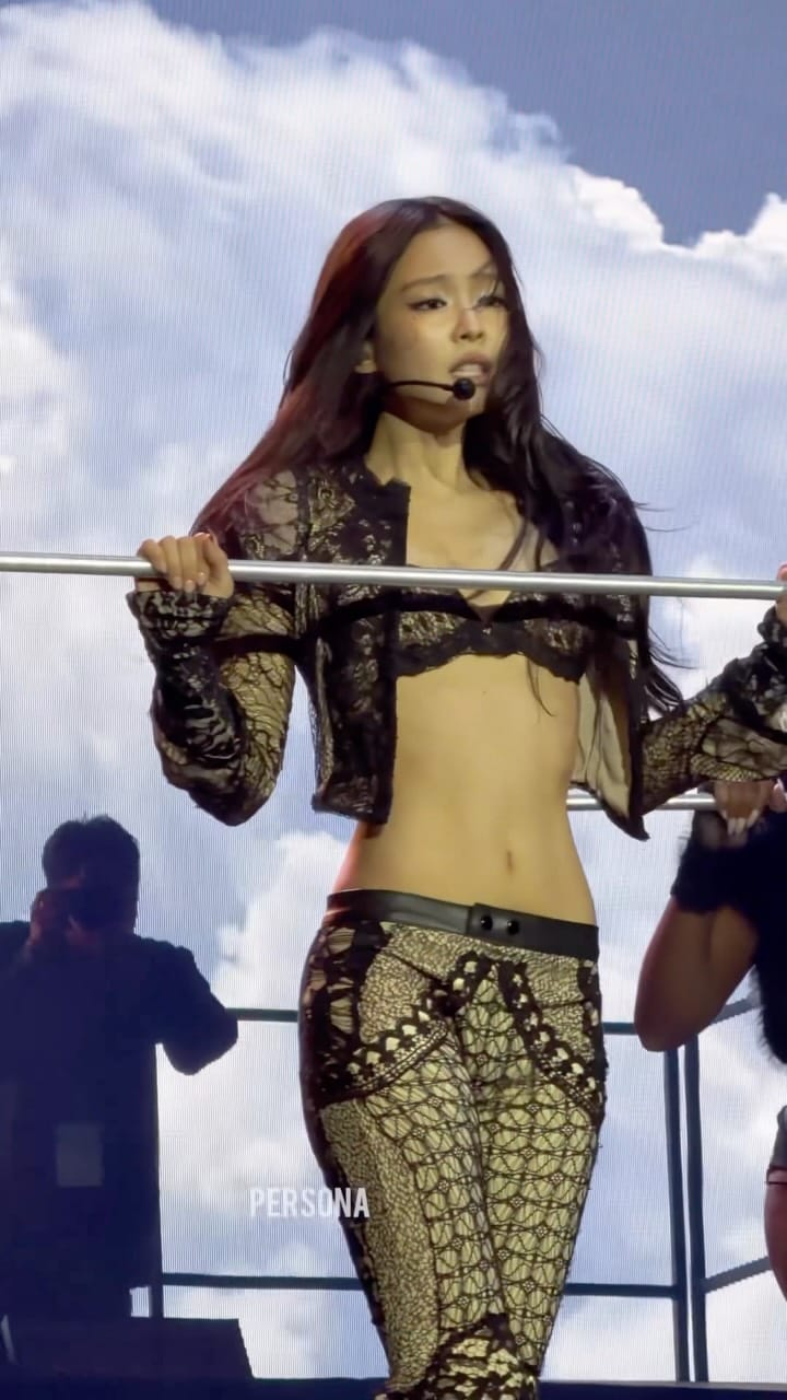 Post 1 by @jenniekims_official on Instagram (video)