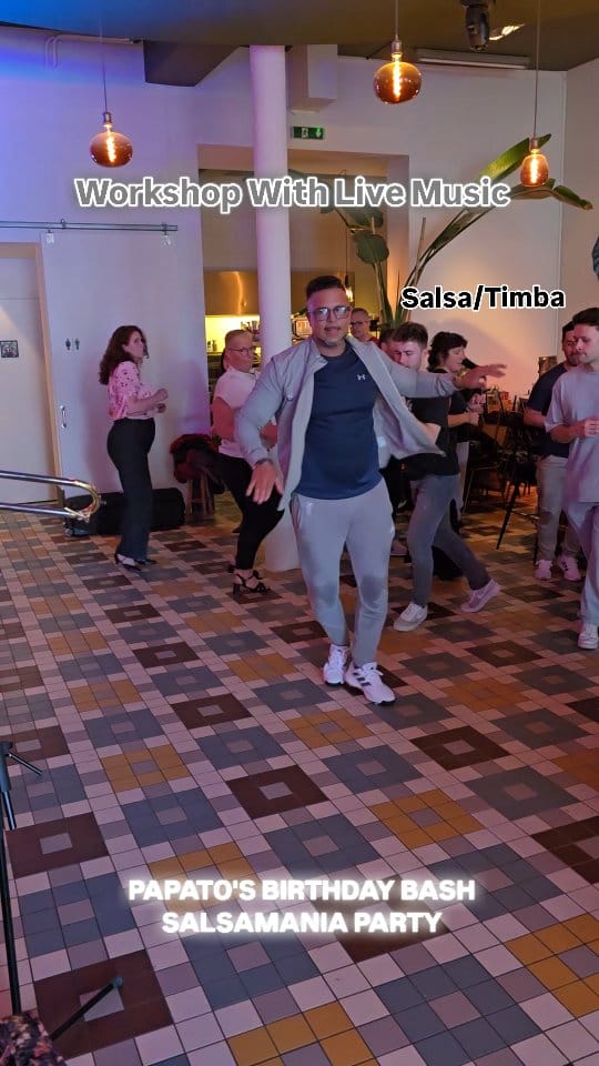 Post 9 by Nelson John🇻🇪 Salsa Teacher, Singer Musicians on Instagram (video)