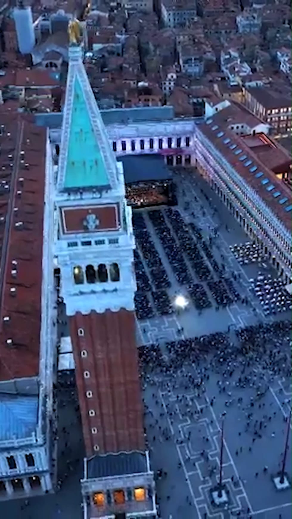 Post 4 by Teatro La Fenice on Instagram (video)