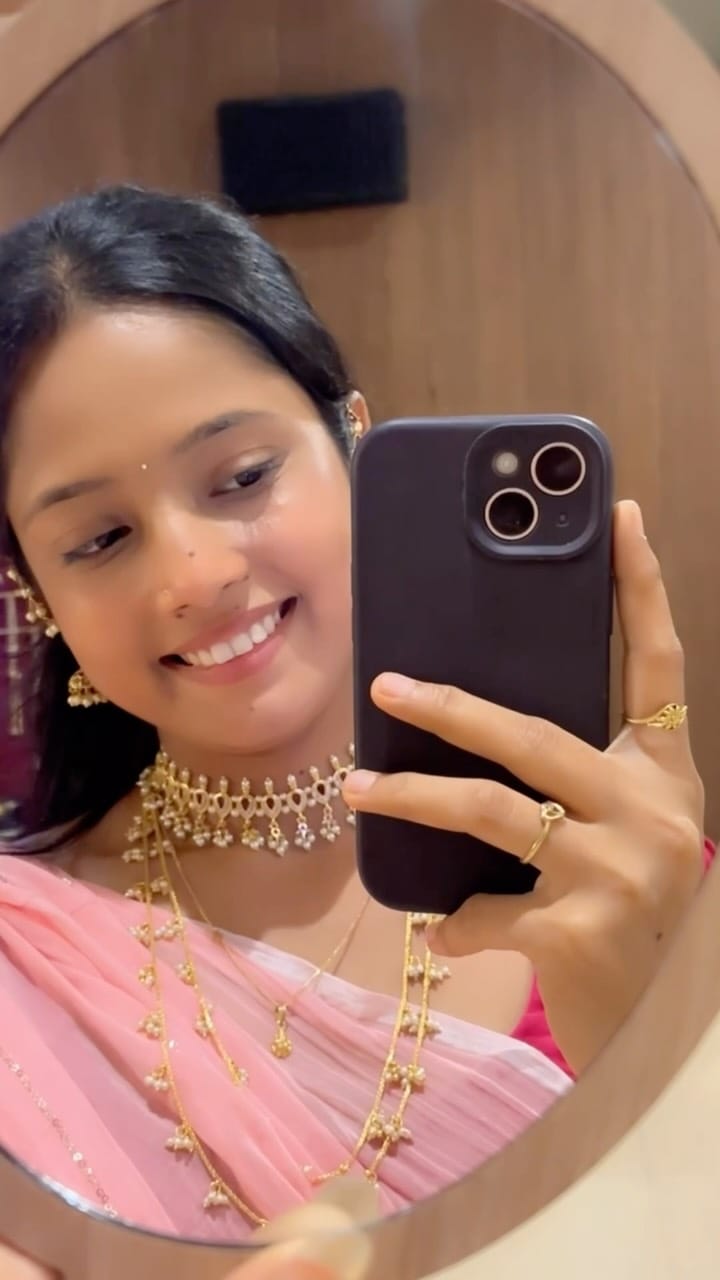 Post 7 by Neha Sukhdare on Instagram (video)