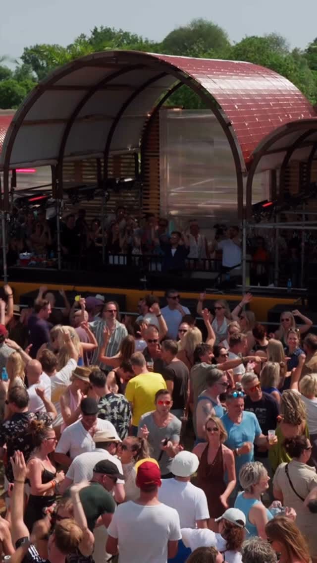 Post 6 by Huminal on Instagram (video)