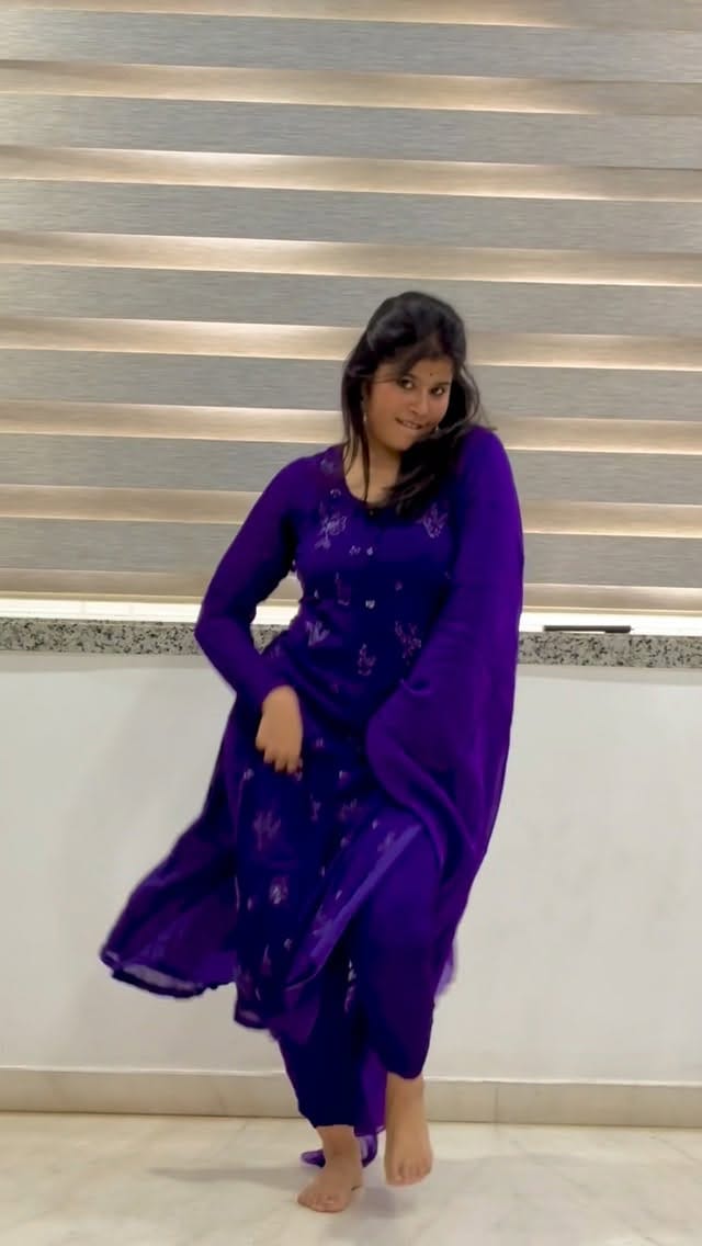 Post 6 by 🌸 Dhee Tanvi 🌸 on Instagram (video)