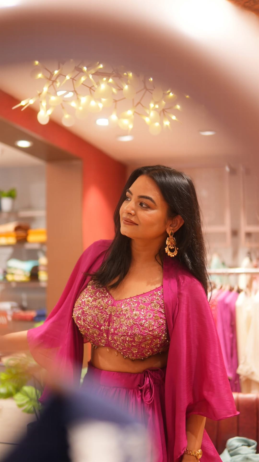 Post 4 by Mahi Singla on Instagram (video)