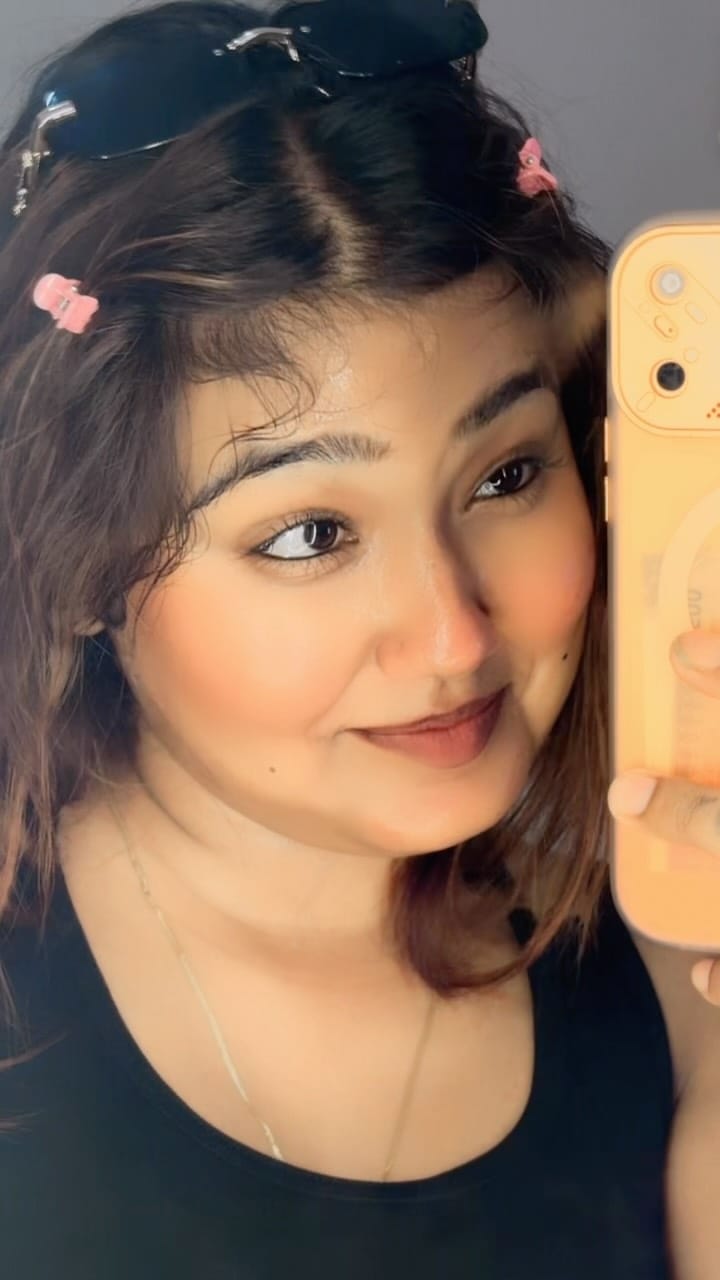 Post 4 by Laxmi🎀🧚🏻‍♀️🪬 on Instagram (video)