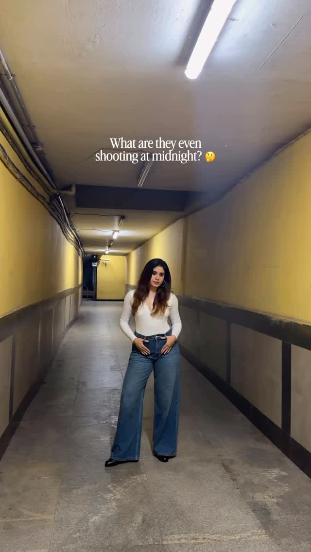 Post 7 by Lakshmi Menon on Instagram (video)