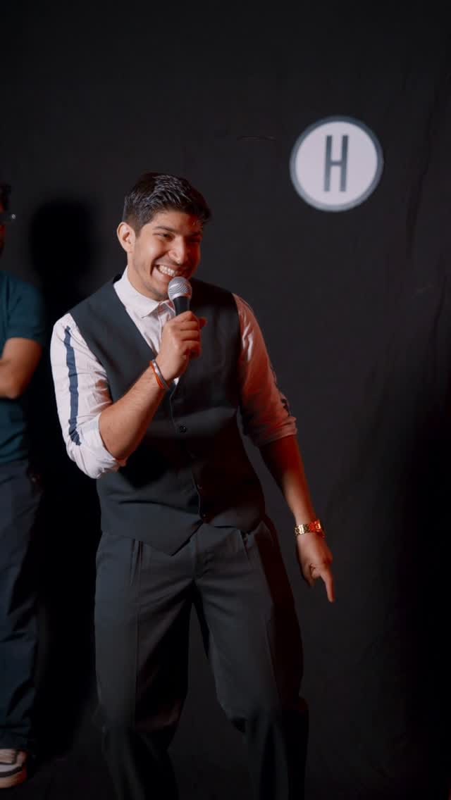 Post 7 by Dheeraj Dwivedi on Instagram (video)