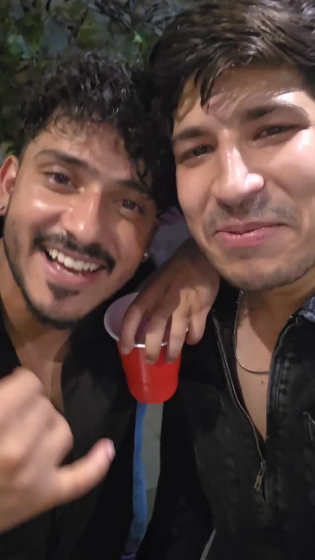 Post 6 by Dheeraj Dwivedi on Instagram (video)