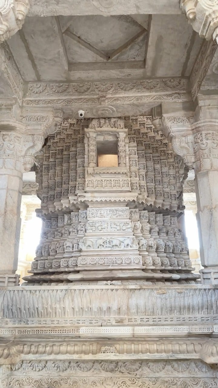 Post 8 by Vaishali & Mihir Shah | Travel & Lifestyle on Instagram (video)