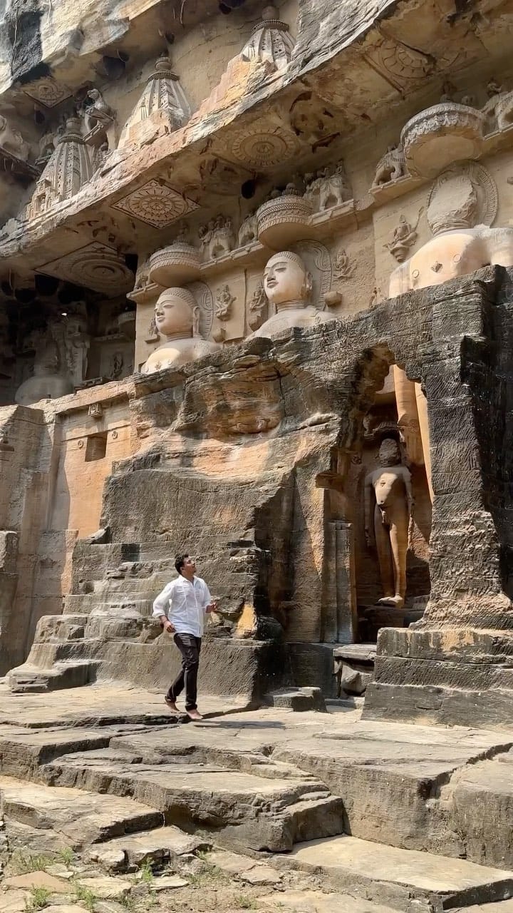 Post 9 by Vaishali & Mihir Shah | Travel & Lifestyle on Instagram (video)