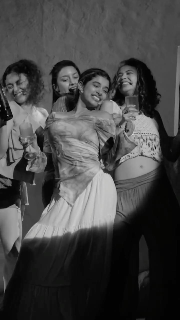 Post 3 by Mariagracia Mora Domínguez - Mayacha on Instagram (video)