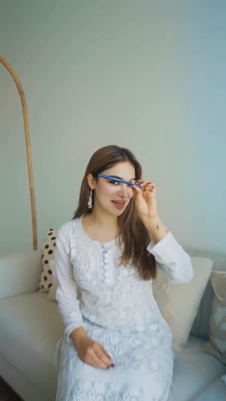 Post 10 by Kaira💕 on Instagram (video)