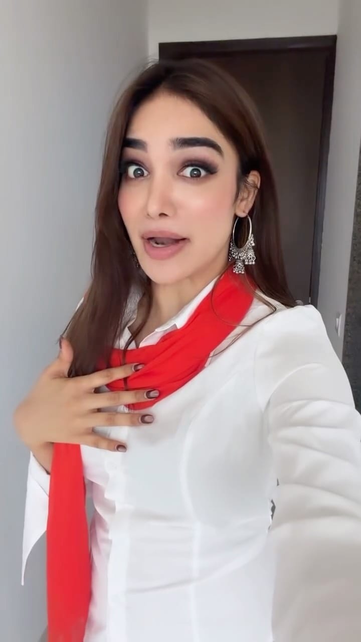 Post 9 by Kaira💕 on Instagram (video)