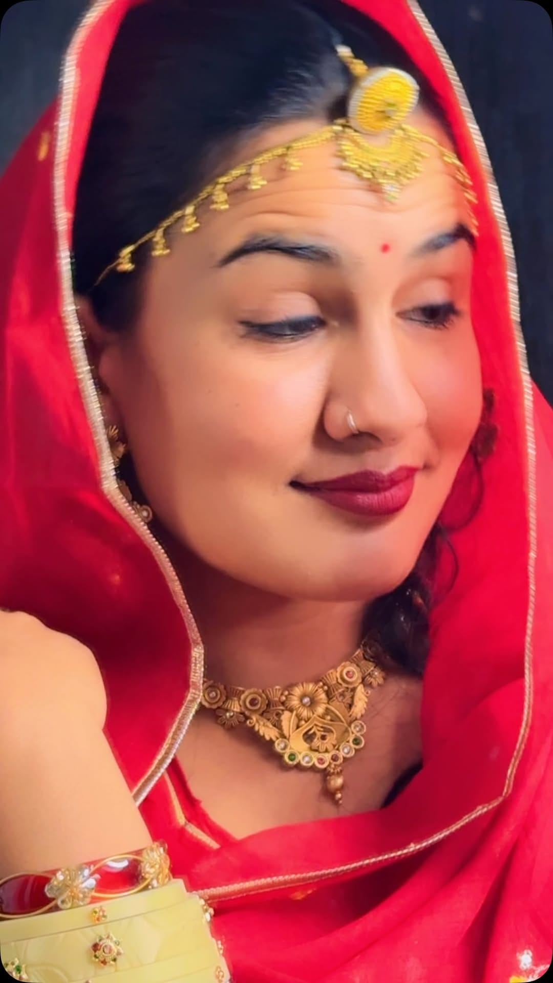 Post 2 by Sumi Choudhary on Instagram (video)