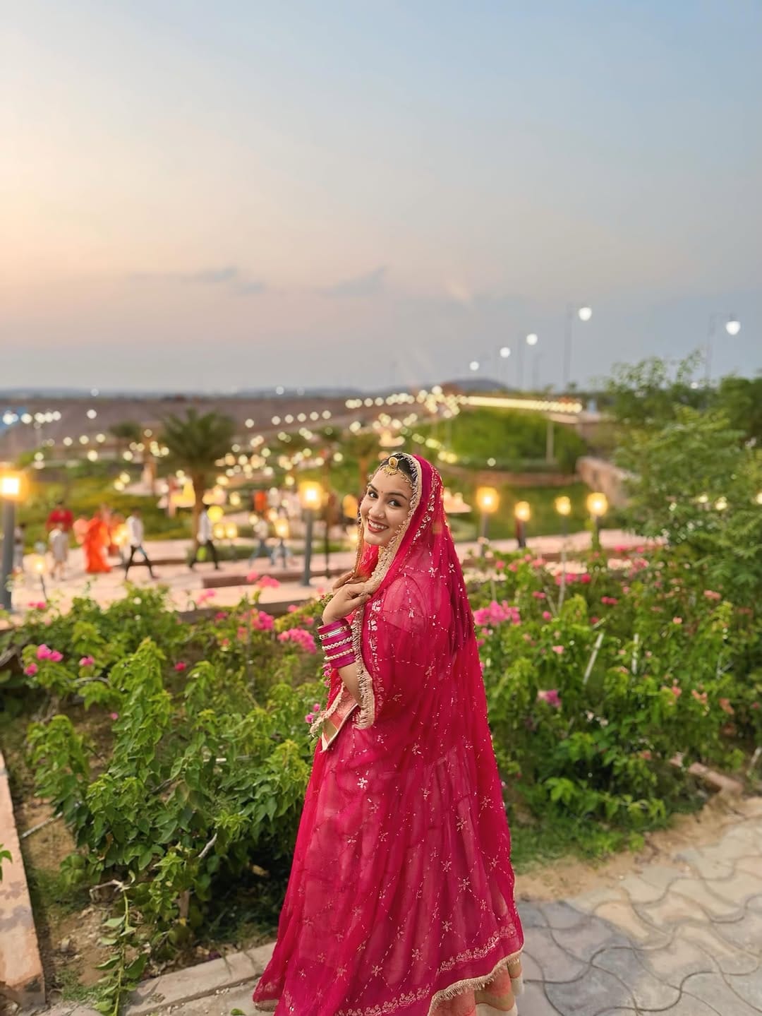 Post 5 by Sumi Choudhary on Instagram (image)