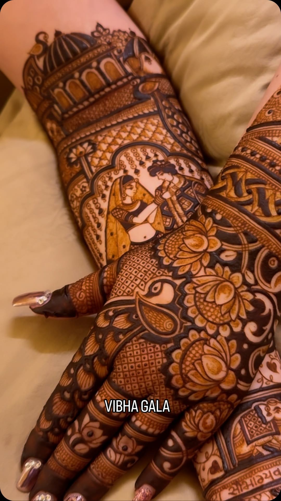 Post 10 by Vibha Gala’s Bridal Mehendi on Instagram (video)
