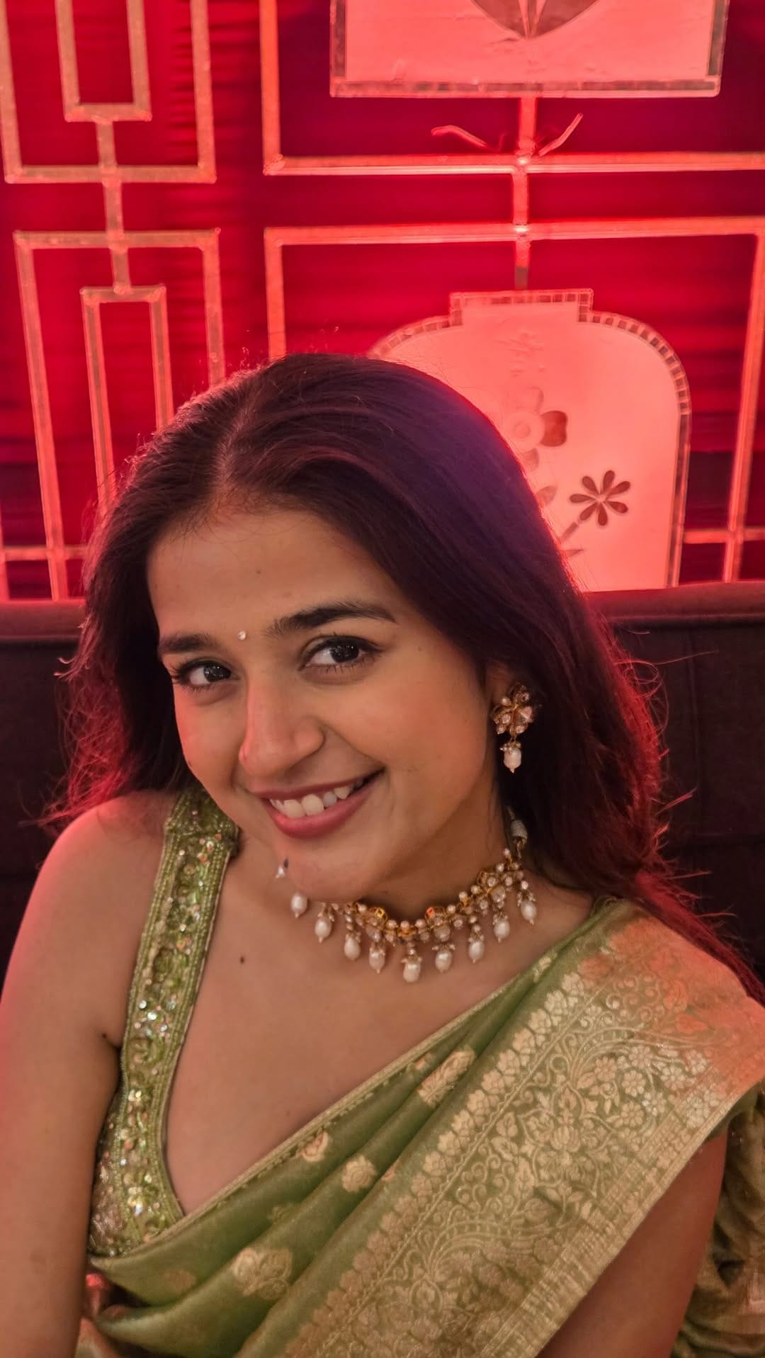 Post 5 by VISHAKHA PANDEY on Instagram (video)