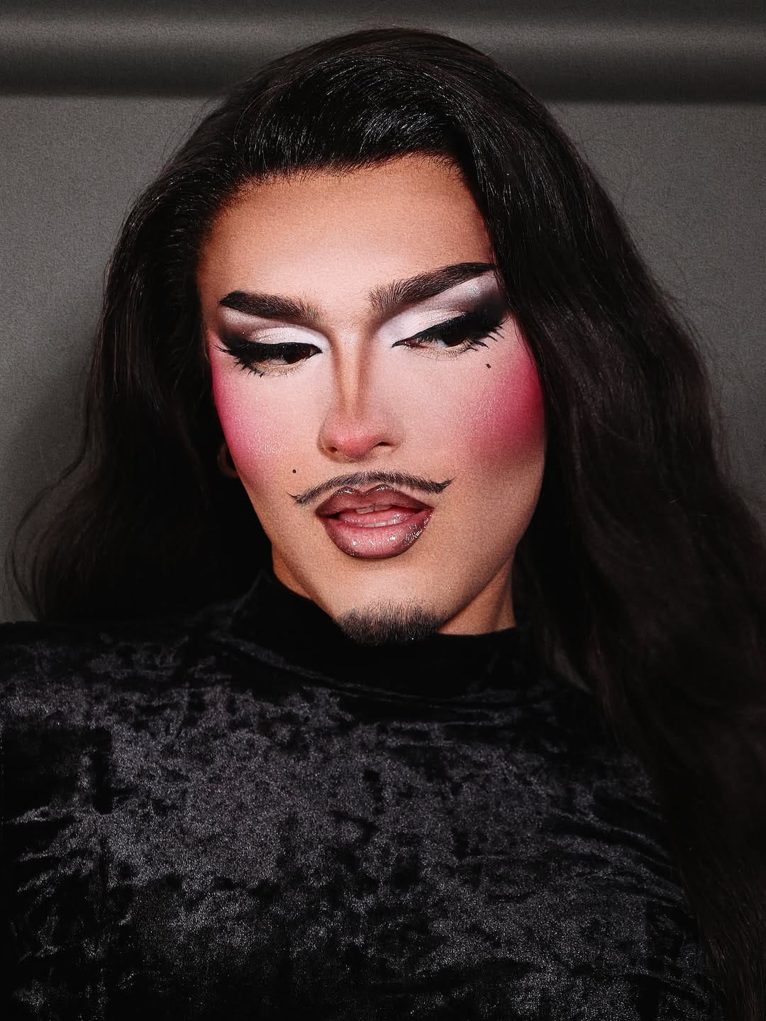Post 4 by Oscar Simonetta Makeup on Instagram (carousel)