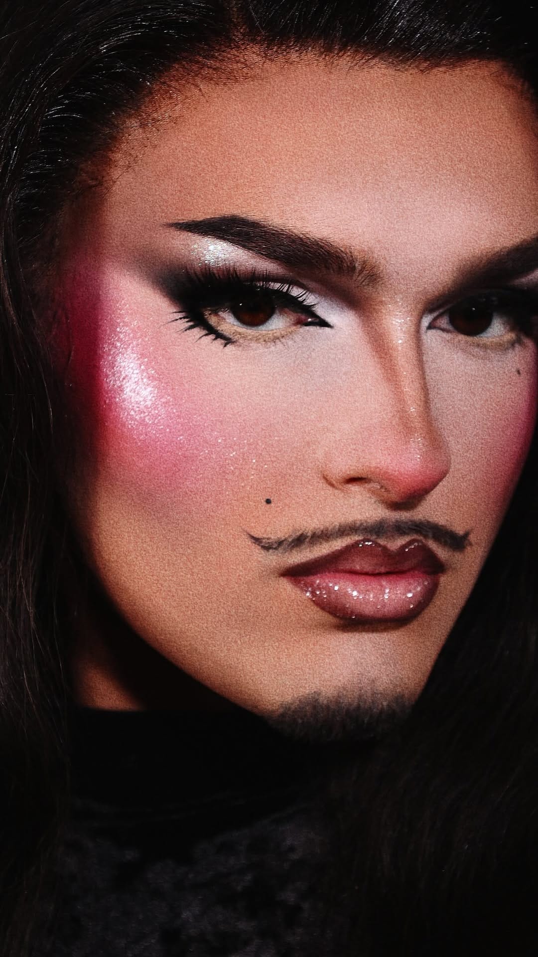 Post 3 by Oscar Simonetta Makeup on Instagram (video)