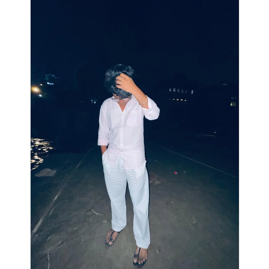 Post 6 by CHANCHAL GUPTA 😎 on Instagram (carousel)
