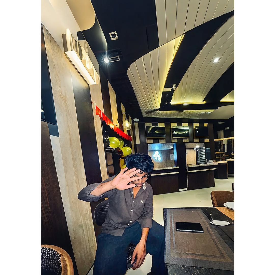 Post 5 by CHANCHAL GUPTA 😎 on Instagram (carousel)